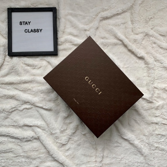 Authentic Gucci Gift Storage Box - Picture 2 of 9